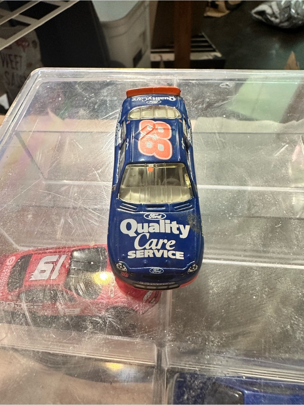 Dale Jarrett #88 Ford Taurus Quality Care 1:32 Scale Diecast NASCAR Car - Picture 4 of 6